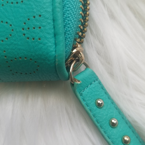 BEBE  WALLET - Picture 2 of 7